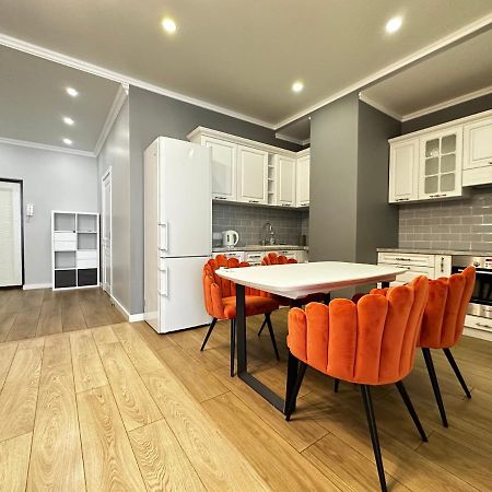 Gagarin Plaza Stylish Apartment Οδησσός Εξωτερικό φωτογραφία