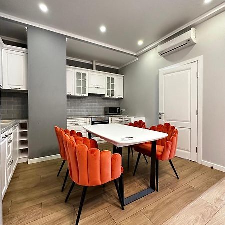Gagarin Plaza Stylish Apartment Οδησσός Εξωτερικό φωτογραφία