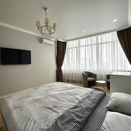 Gagarin Plaza Stylish Apartment Οδησσός Εξωτερικό φωτογραφία