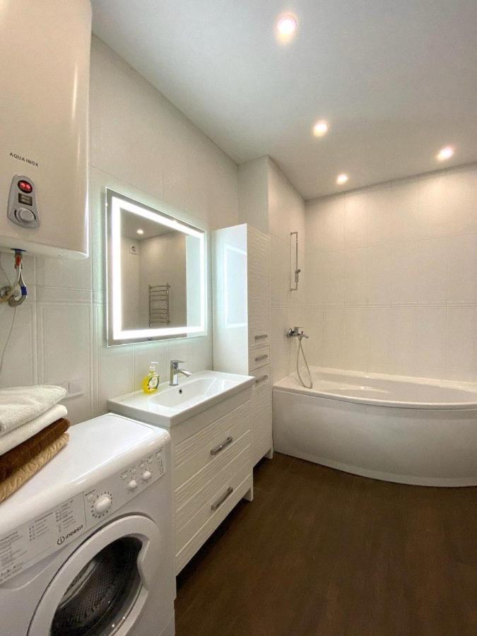 Gagarin Plaza Stylish Apartment Οδησσός Εξωτερικό φωτογραφία