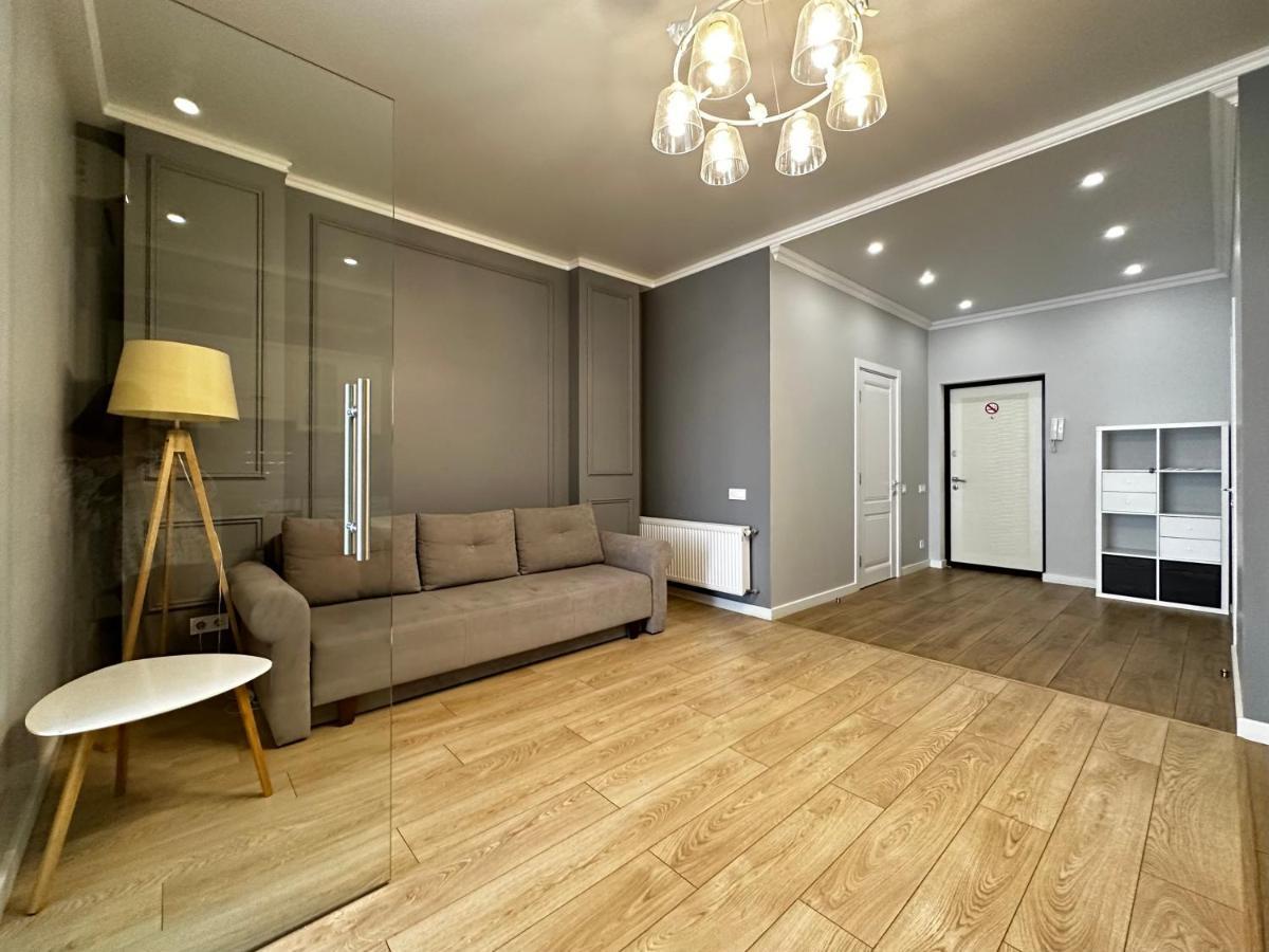 Gagarin Plaza Stylish Apartment Οδησσός Εξωτερικό φωτογραφία
